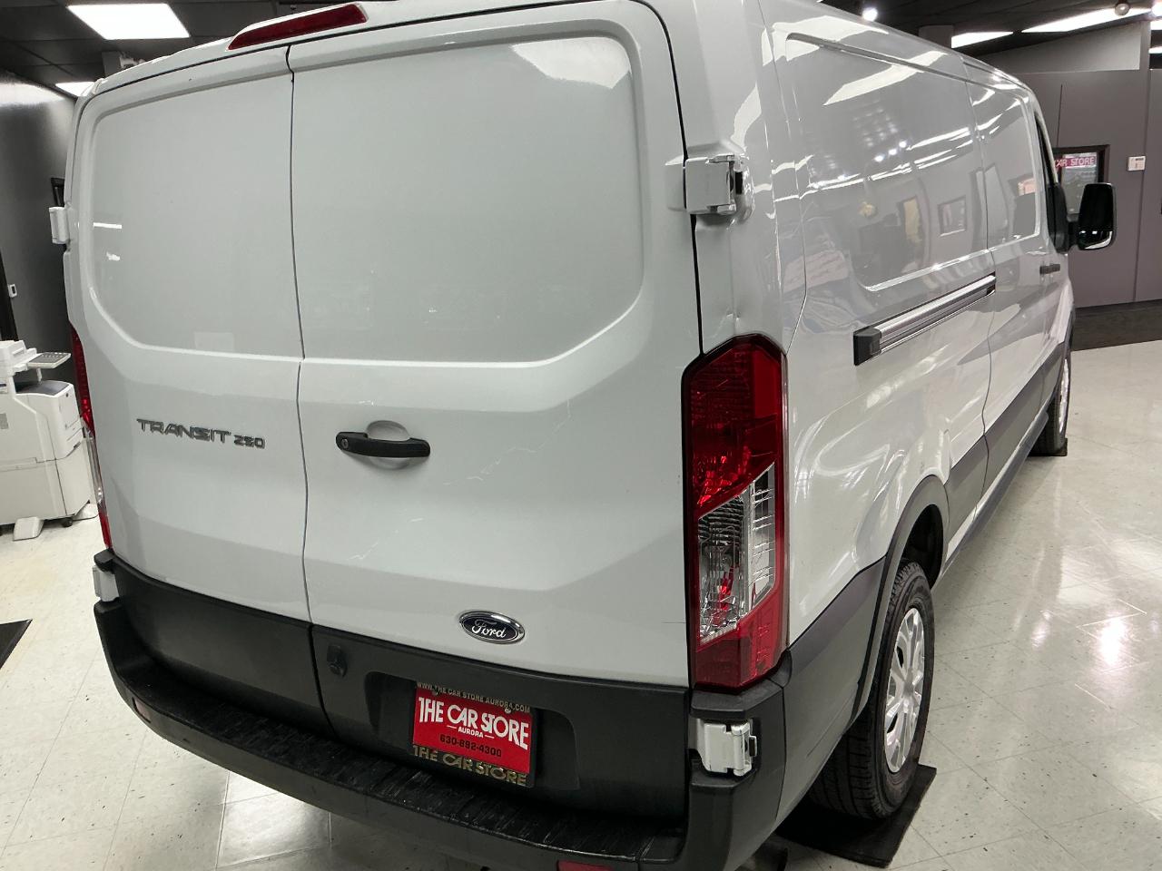 Ford Transit Cargo Van T-250 148" Low Rf 9000 GVWR Sliding RH Dr 2021