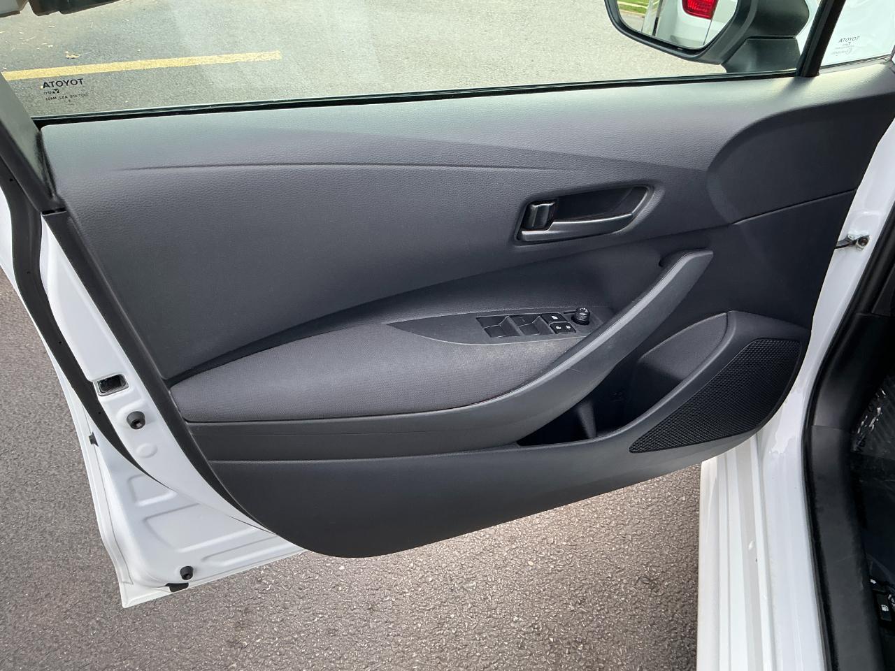 Toyota Corolla LE CVT (Natl) 2025