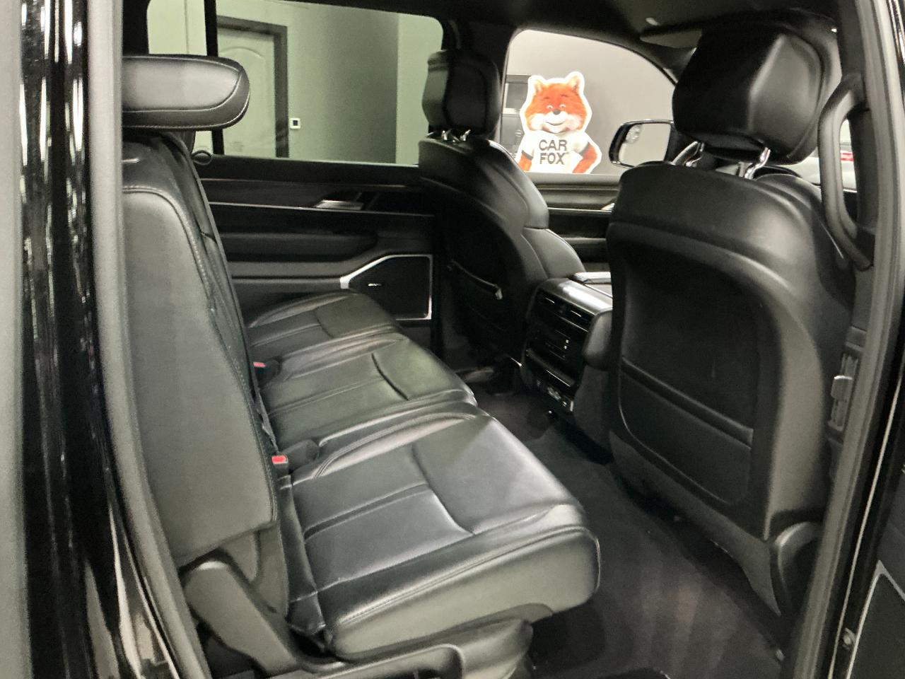 Jeep Wagoneer Series II 4x2 2024