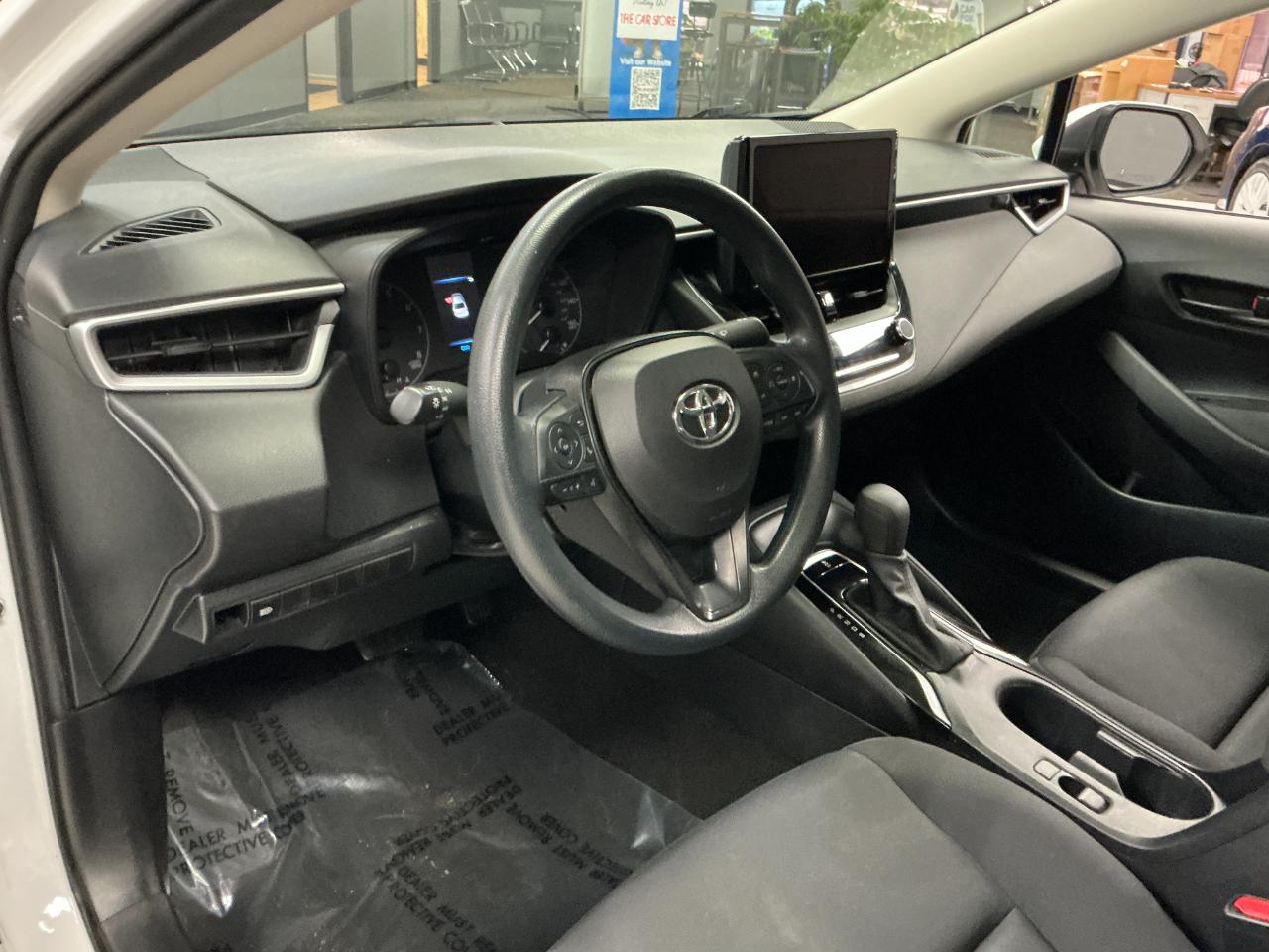 Toyota Corolla LE CVT (Natl) 2024