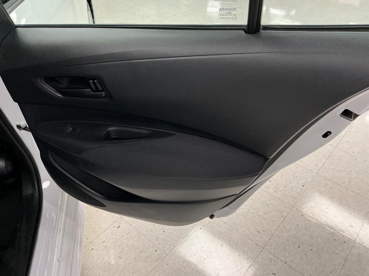 Toyota Corolla LE CVT (Natl) 2024