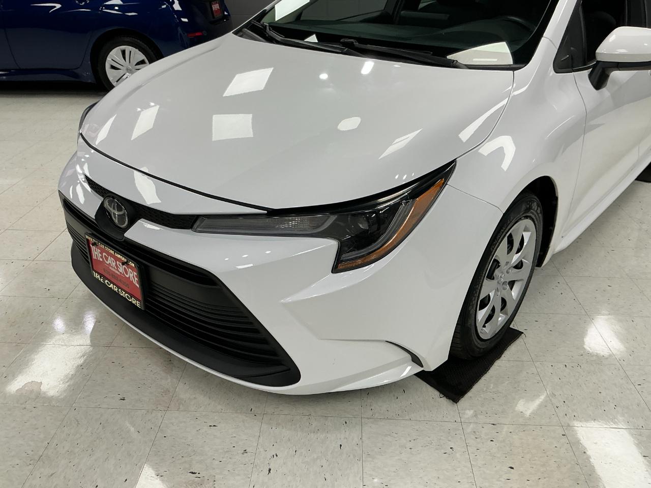 Toyota Corolla LE CVT (Natl) 2024