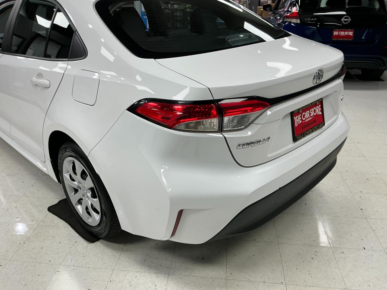 Toyota Corolla LE CVT (Natl) 2024