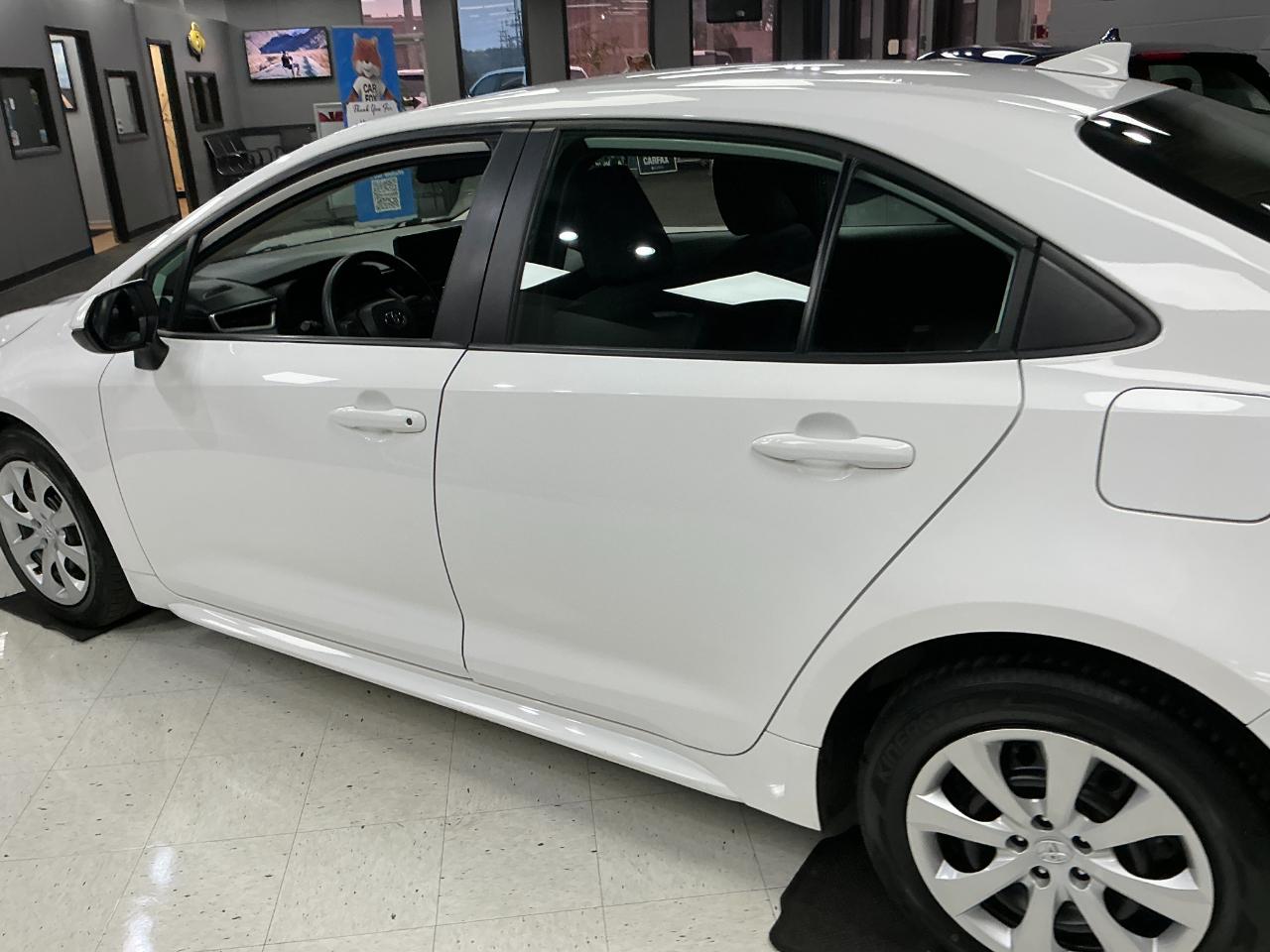 Toyota Corolla LE CVT (Natl) 2024