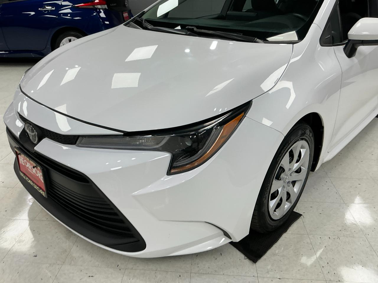 Toyota Corolla LE CVT (Natl) 2024