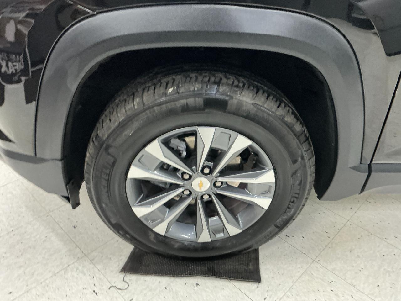Chevrolet Equinox AWD 4dr LT w/2LT 2026
