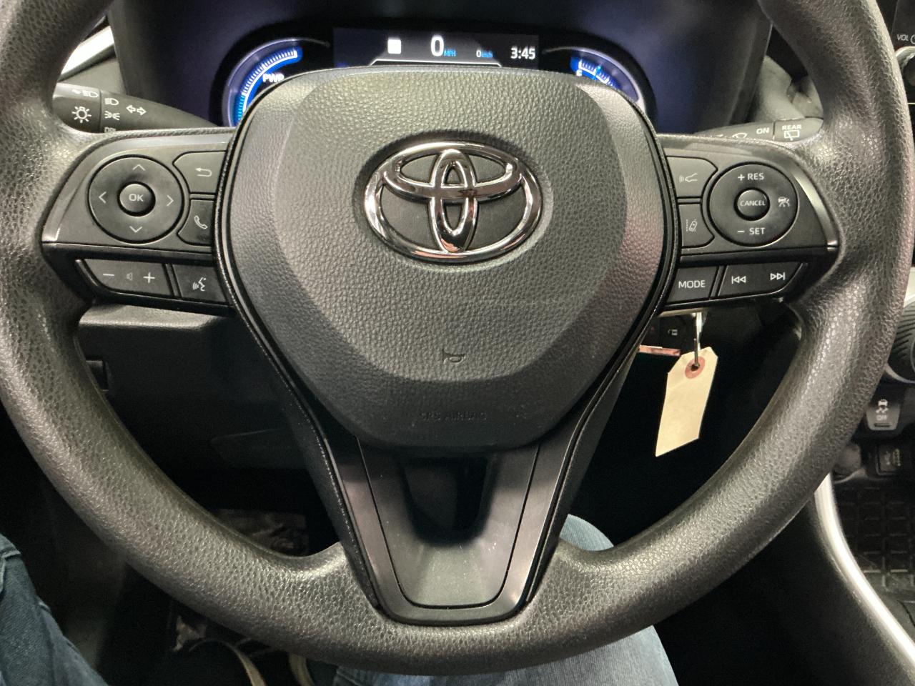Toyota RAV4 Hybrid LE AWD (Natl) 2025