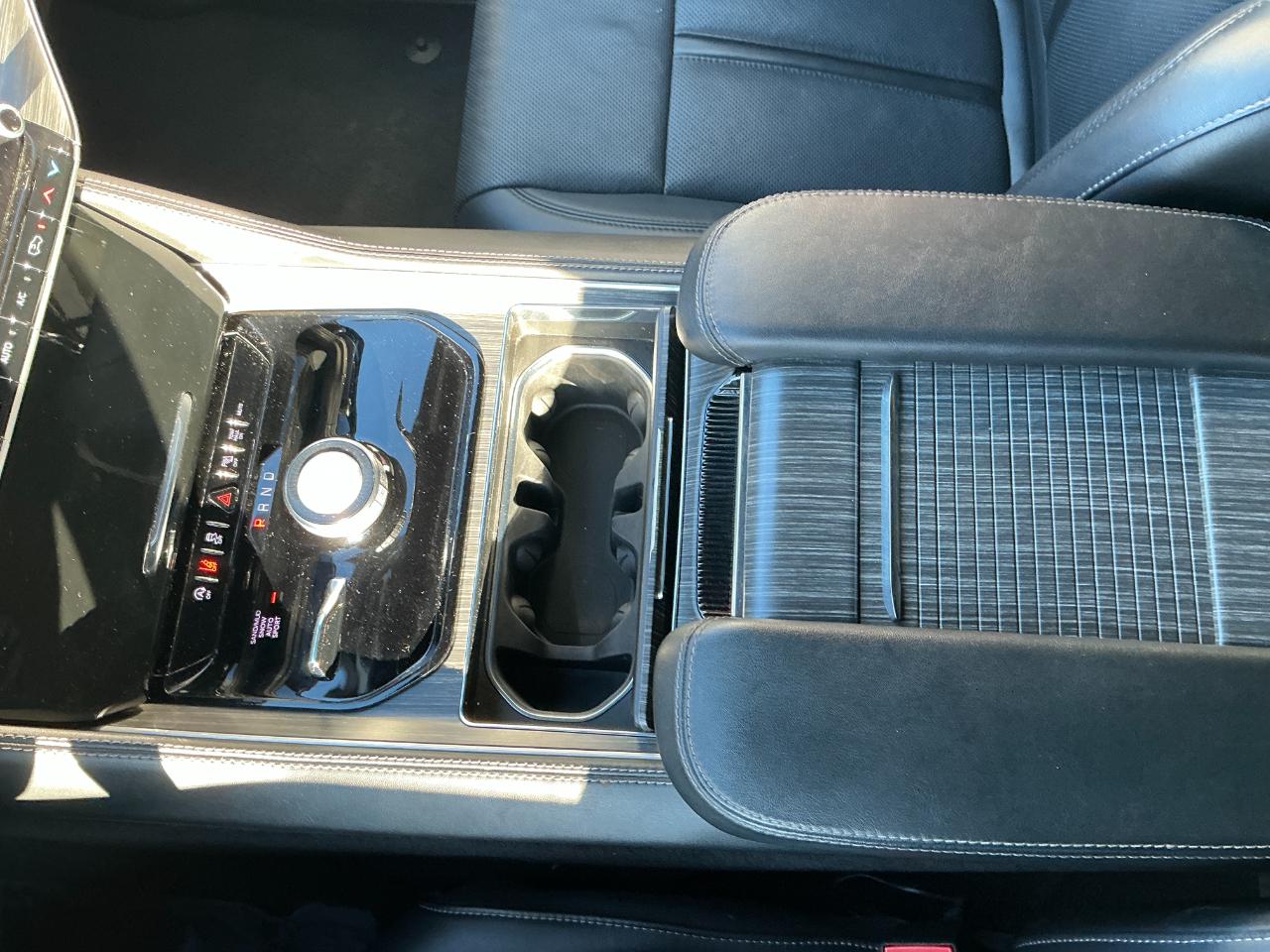 Jeep Wagoneer Series II 4x4 2024