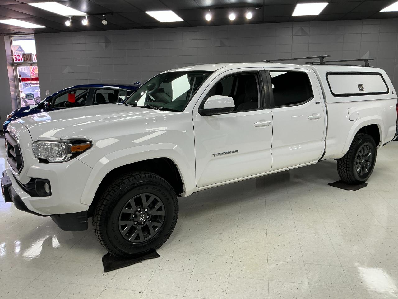 Toyota Tacoma 4WD SR5 Double Cab 6' Bed V6 AT (Natl) 2020
