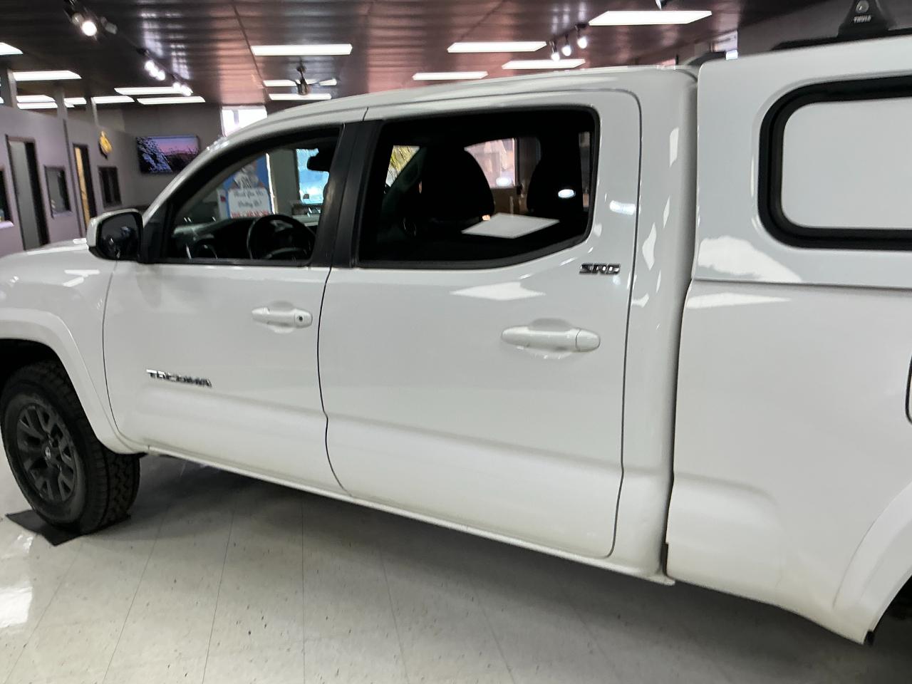 Toyota Tacoma 4WD SR5 Double Cab 6' Bed V6 AT (Natl) 2020
