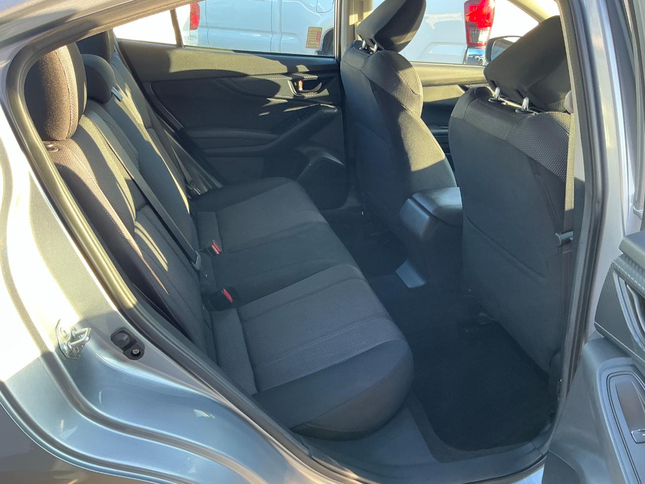 Subaru Impreza Premium 4-door CVT 2023