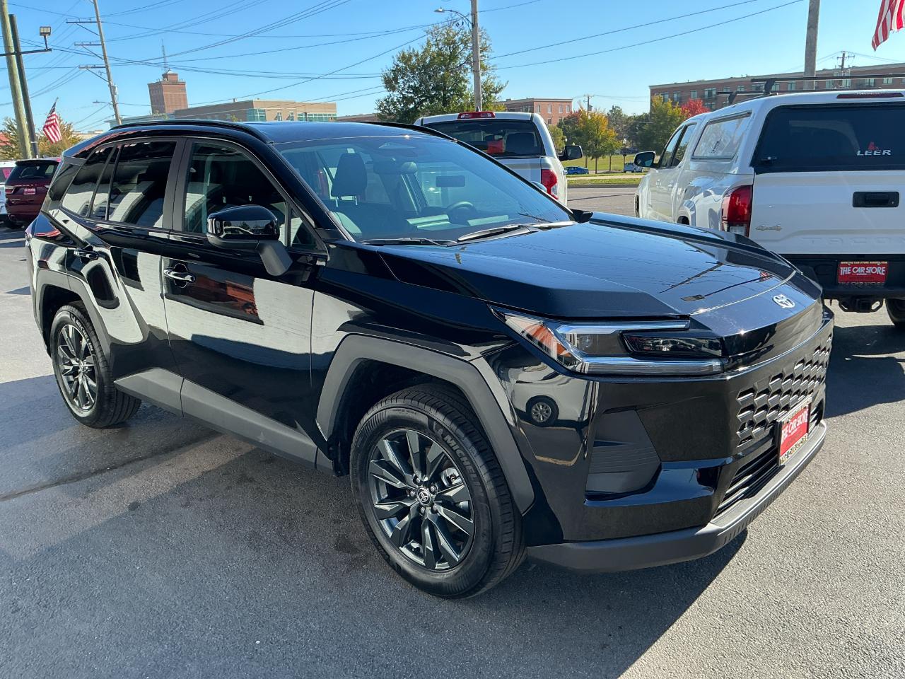 Toyota RAV4 XLE Premium AWD (Natl) 2026