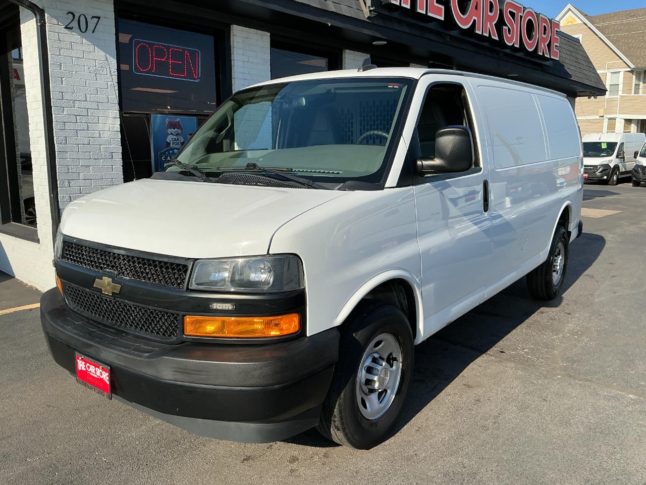Chevrolet Express Cargo Van RWD 2500 135" 2023