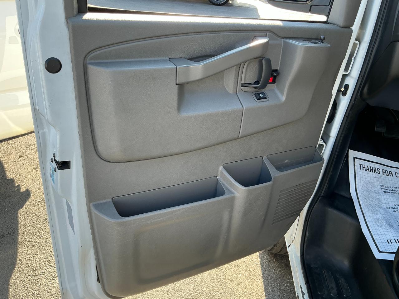 Chevrolet Express Cargo Van RWD 2500 135" 2023