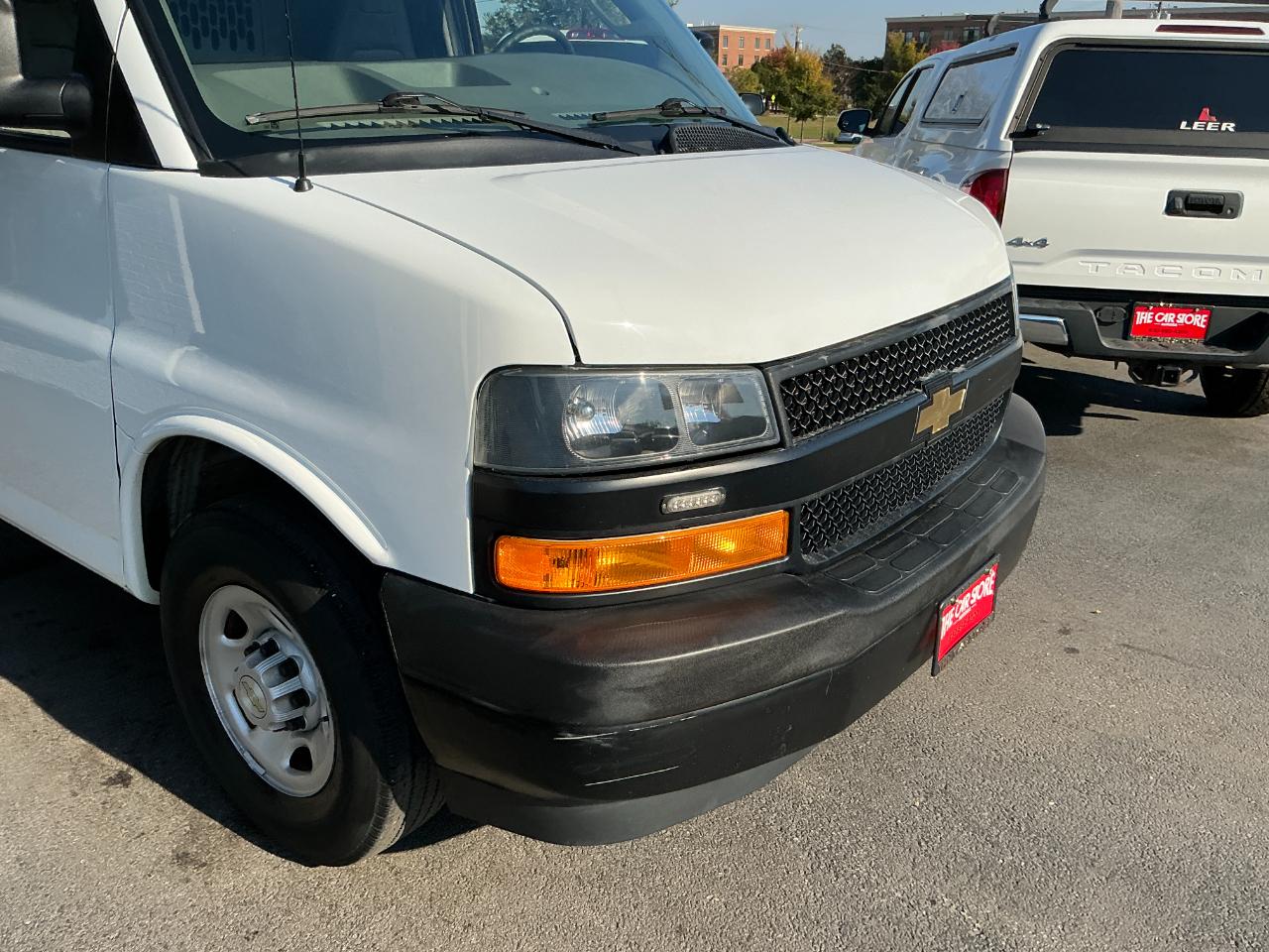 Chevrolet Express Cargo Van RWD 2500 135" 2023
