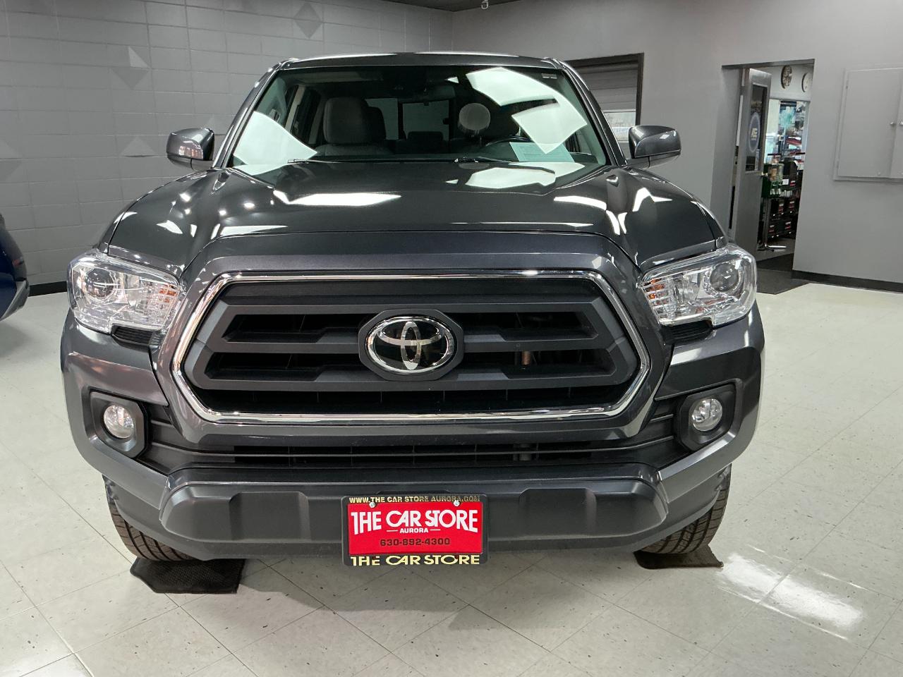 Toyota Tacoma 2WD SR5 Double Cab 5' Bed AT (Natl) 2023
