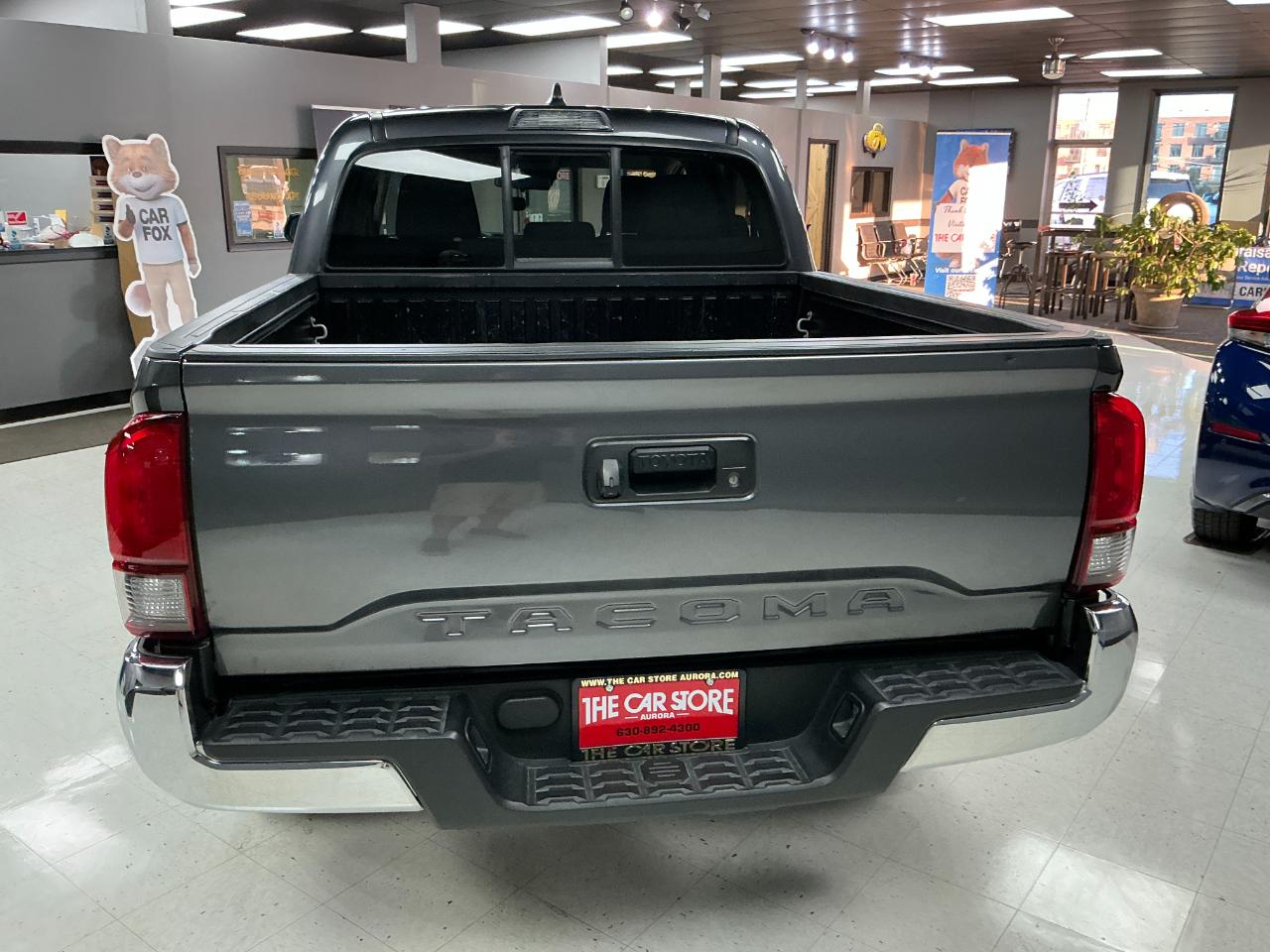 Toyota Tacoma 2WD SR5 Double Cab 5' Bed AT (Natl) 2023
