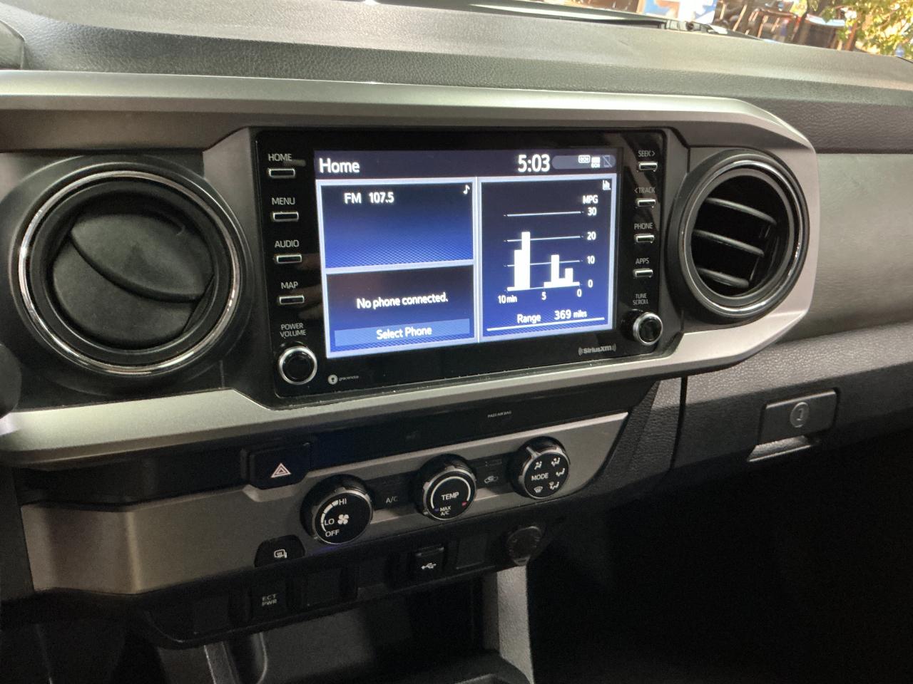 Toyota Tacoma 2WD SR5 Double Cab 5' Bed AT (Natl) 2023