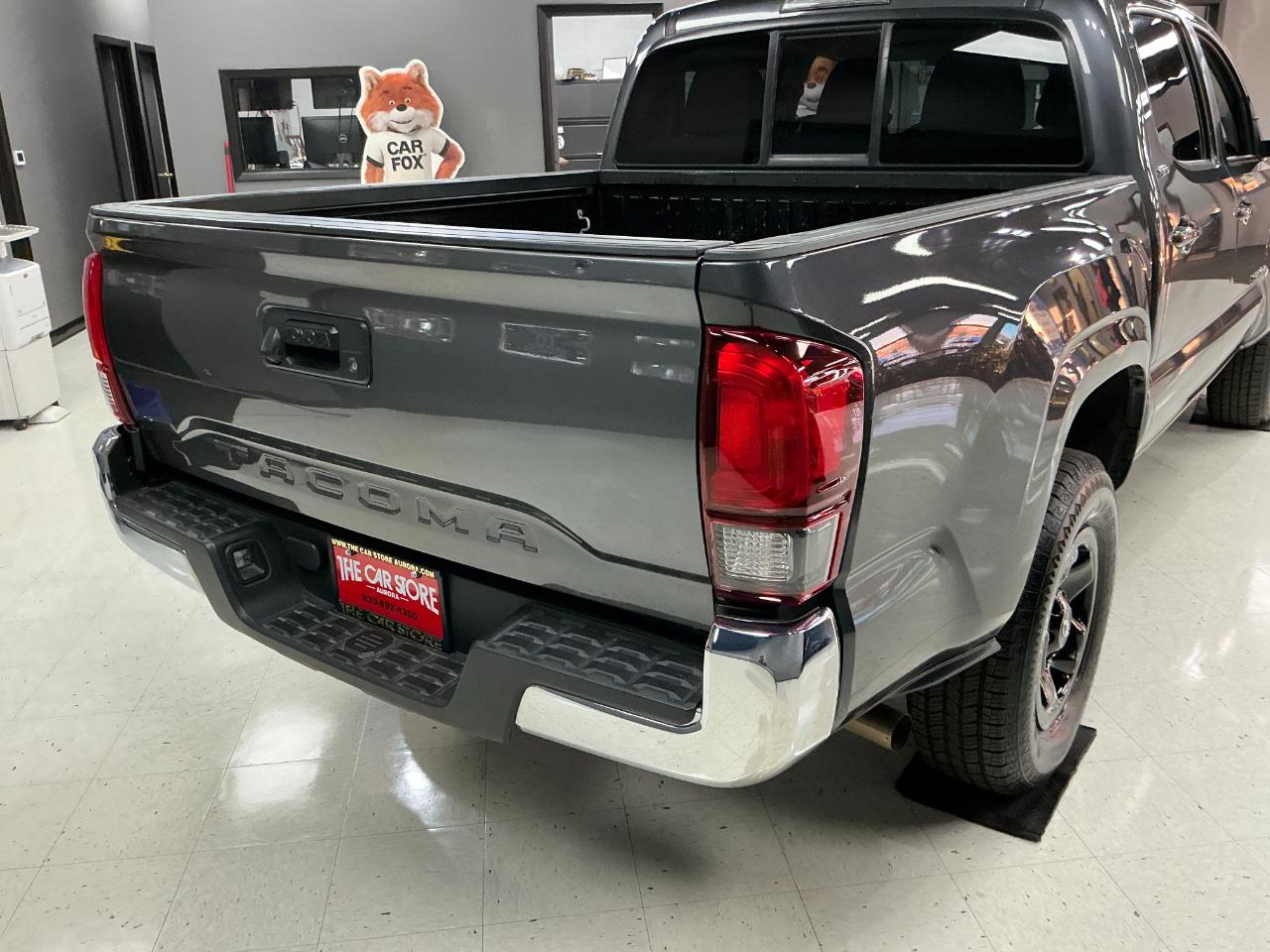 Toyota Tacoma 2WD SR5 Double Cab 5' Bed AT (Natl) 2023