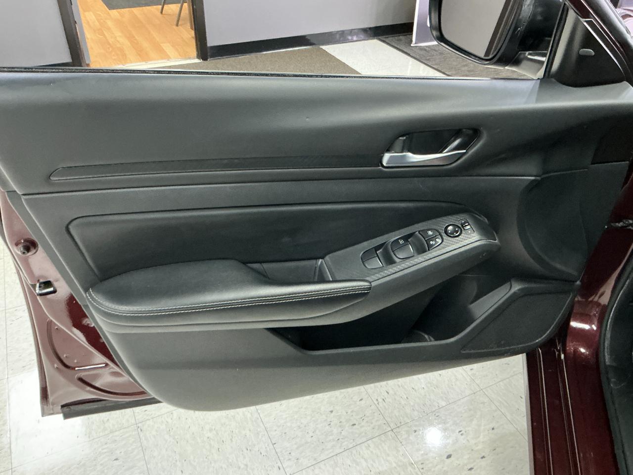 Nissan Altima SV FWD 2025