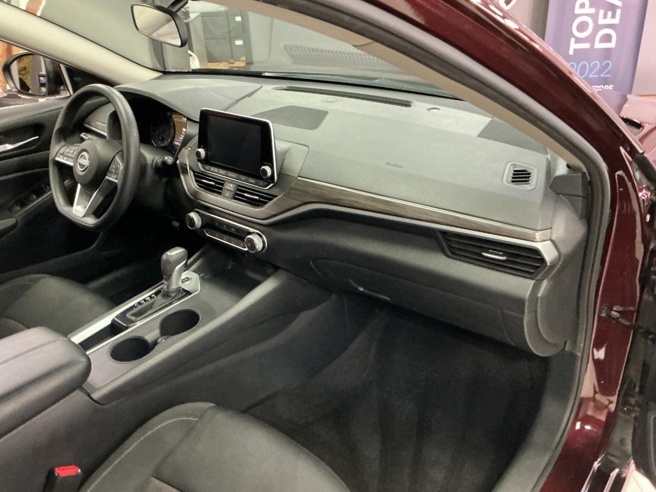 Nissan Altima SV FWD 2025