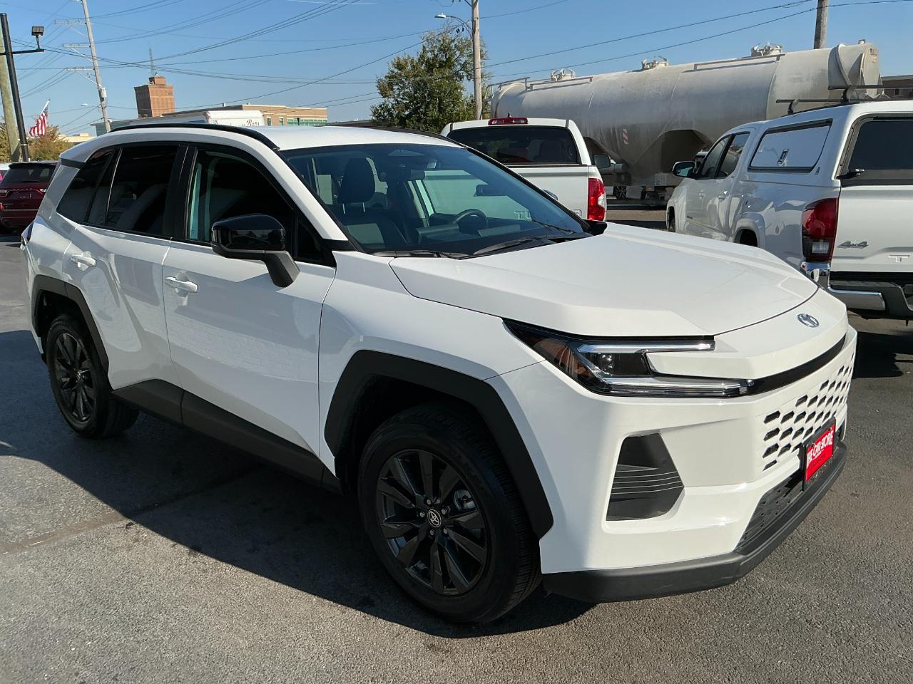 Toyota RAV4 XLE Premium AWD (Natl) 2026