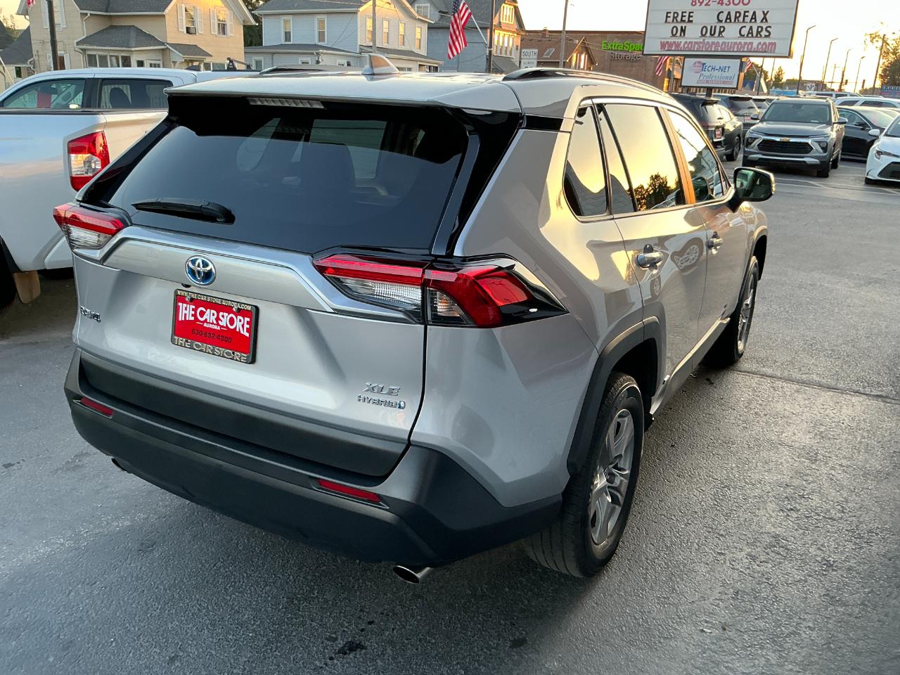 Toyota RAV4 Hybrid XLE AWD (Natl) 2024