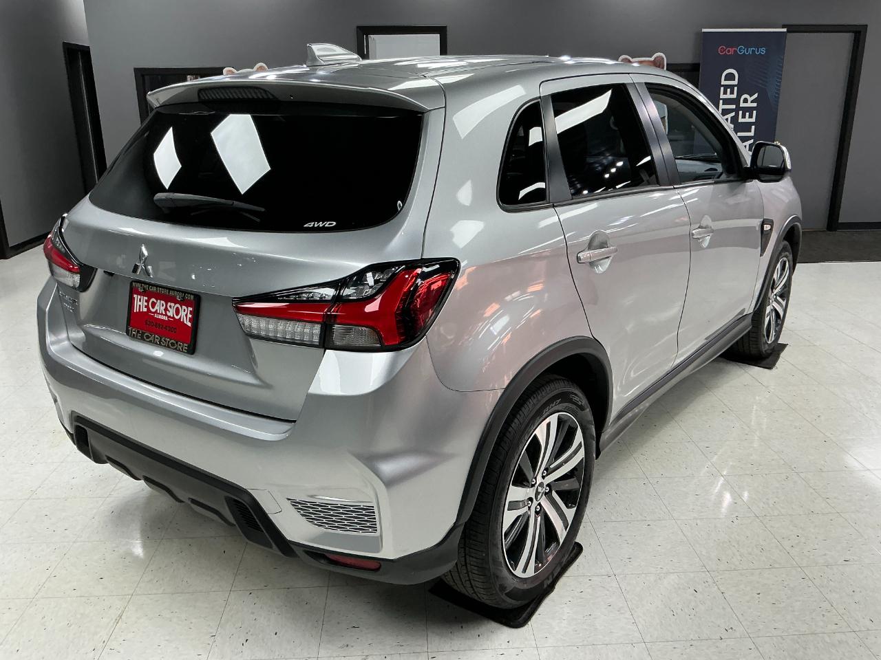 Mitsubishi Outlander Sport ES 2.0 AWC CVT 2025
