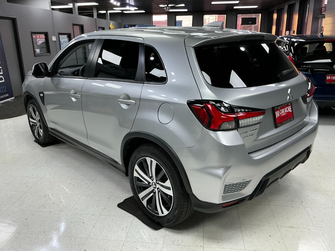 Mitsubishi Outlander Sport ES 2.0 AWC CVT 2025