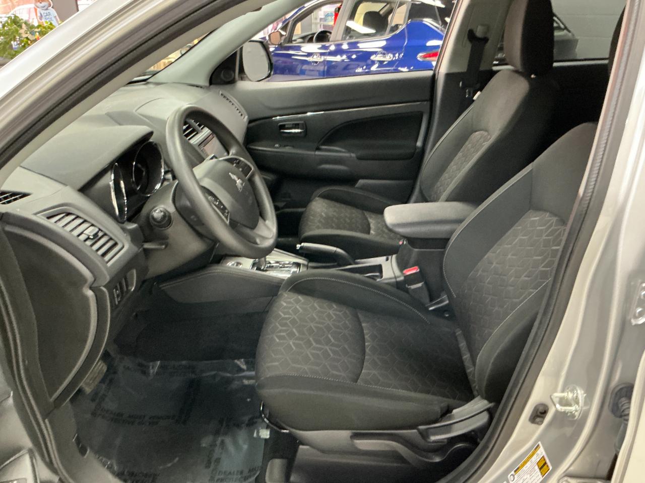 Mitsubishi Outlander Sport ES 2.0 AWC CVT 2025