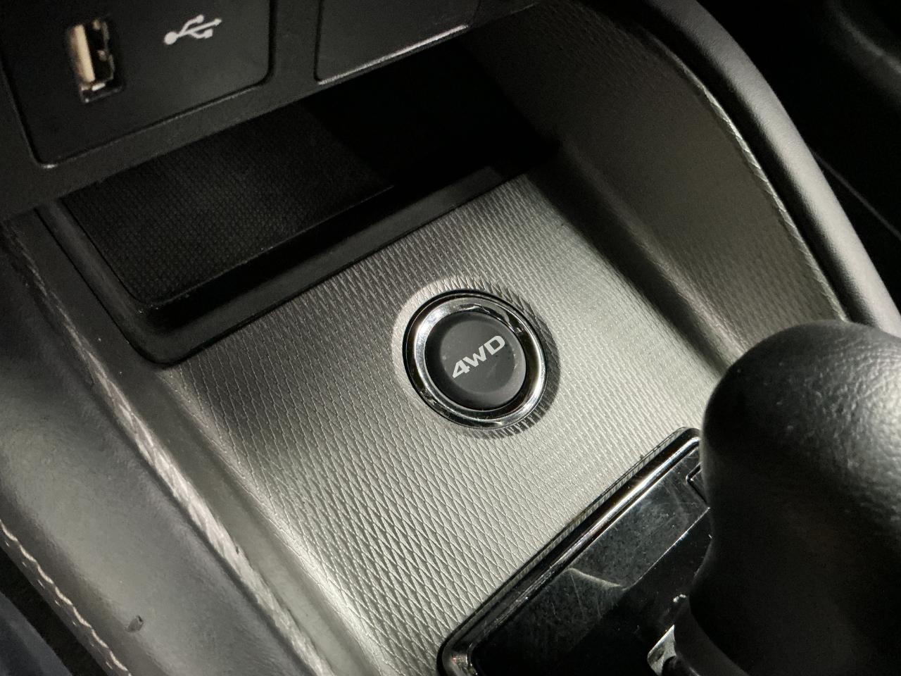 Mitsubishi Outlander Sport ES 2.0 AWC CVT 2025