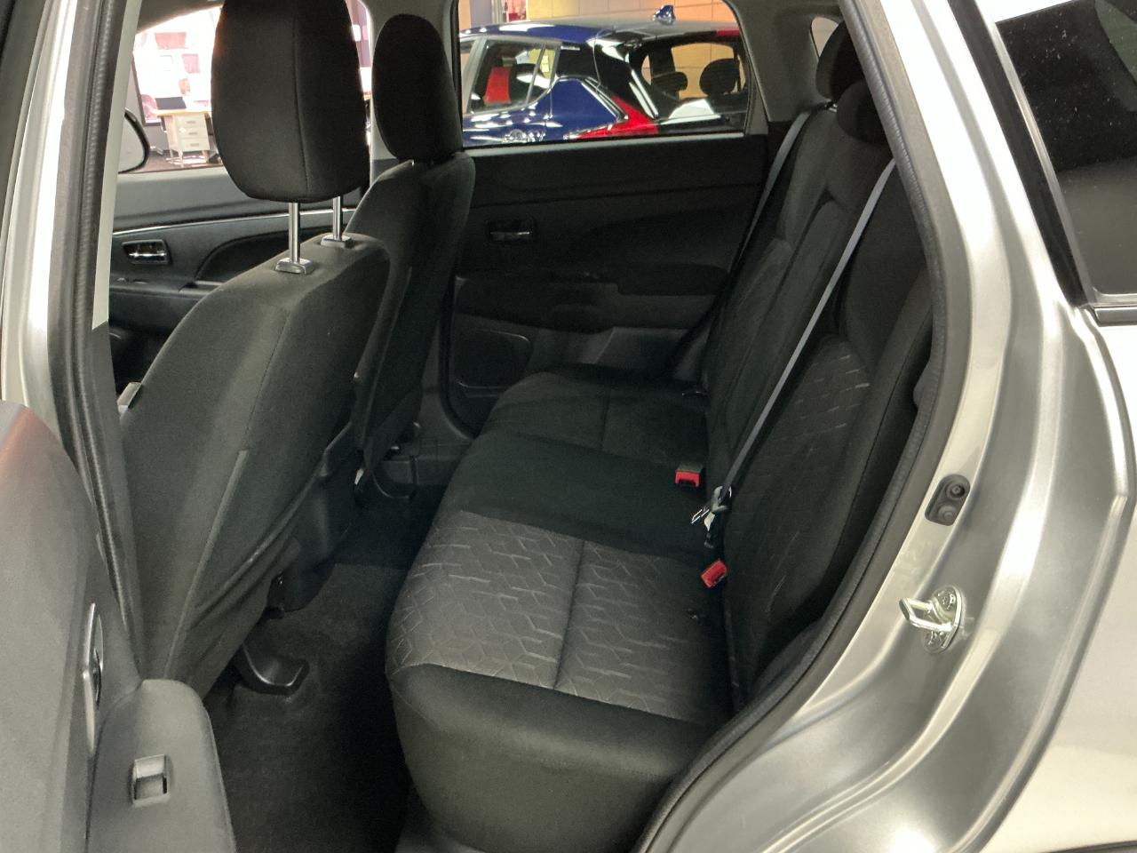 Mitsubishi Outlander Sport ES 2.0 AWC CVT 2025