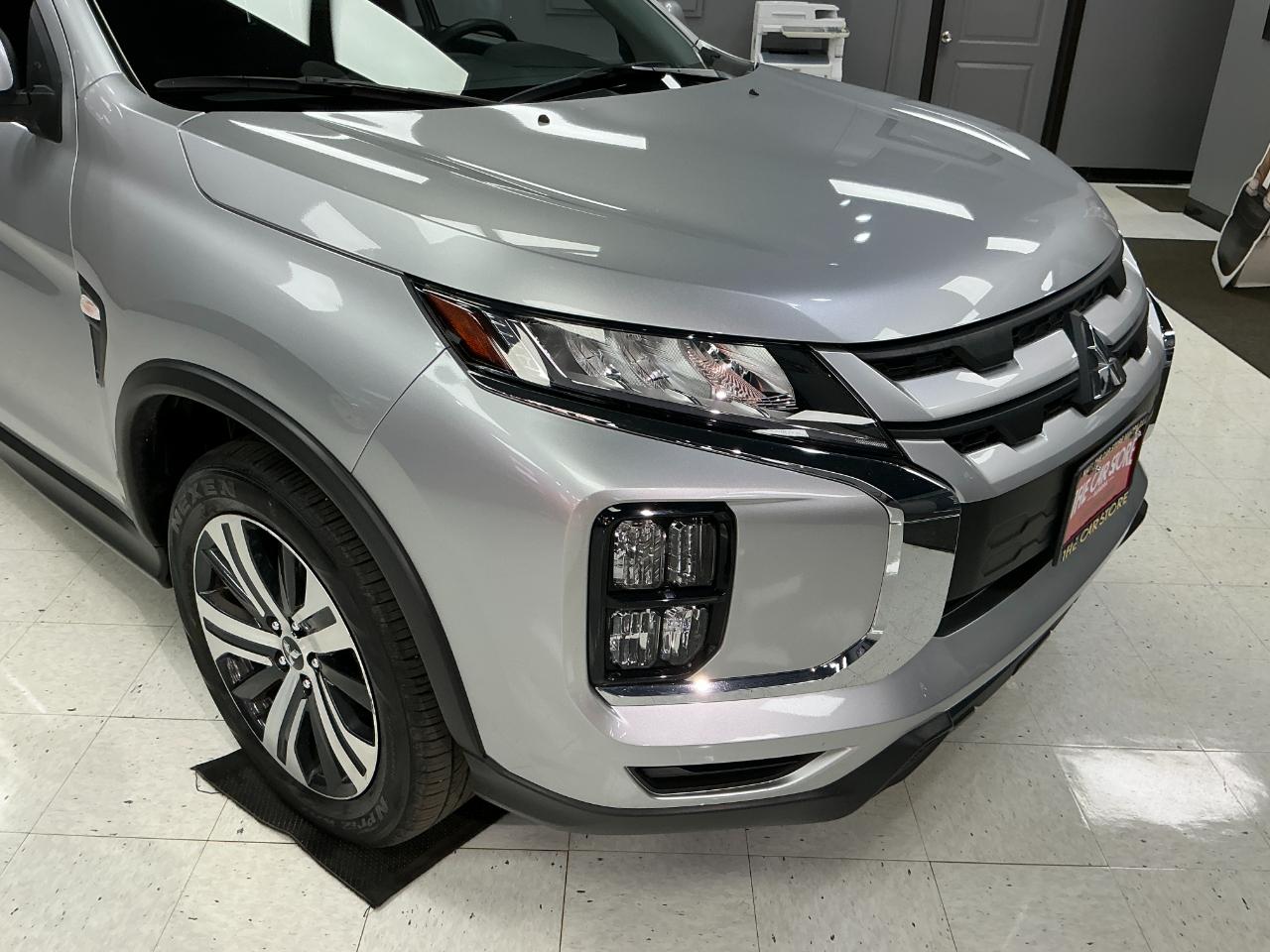 Mitsubishi Outlander Sport ES 2.0 AWC CVT 2025