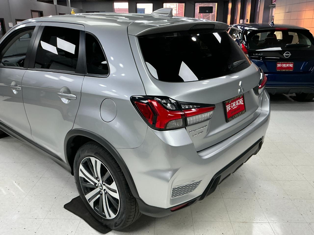 Mitsubishi Outlander Sport ES 2.0 AWC CVT 2025