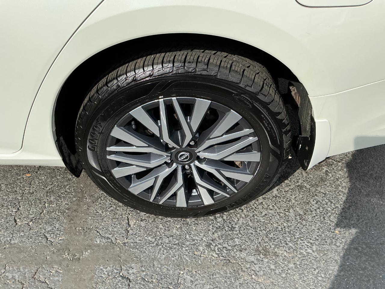 Nissan Altima 2.5 SV AWD Sedan 2023