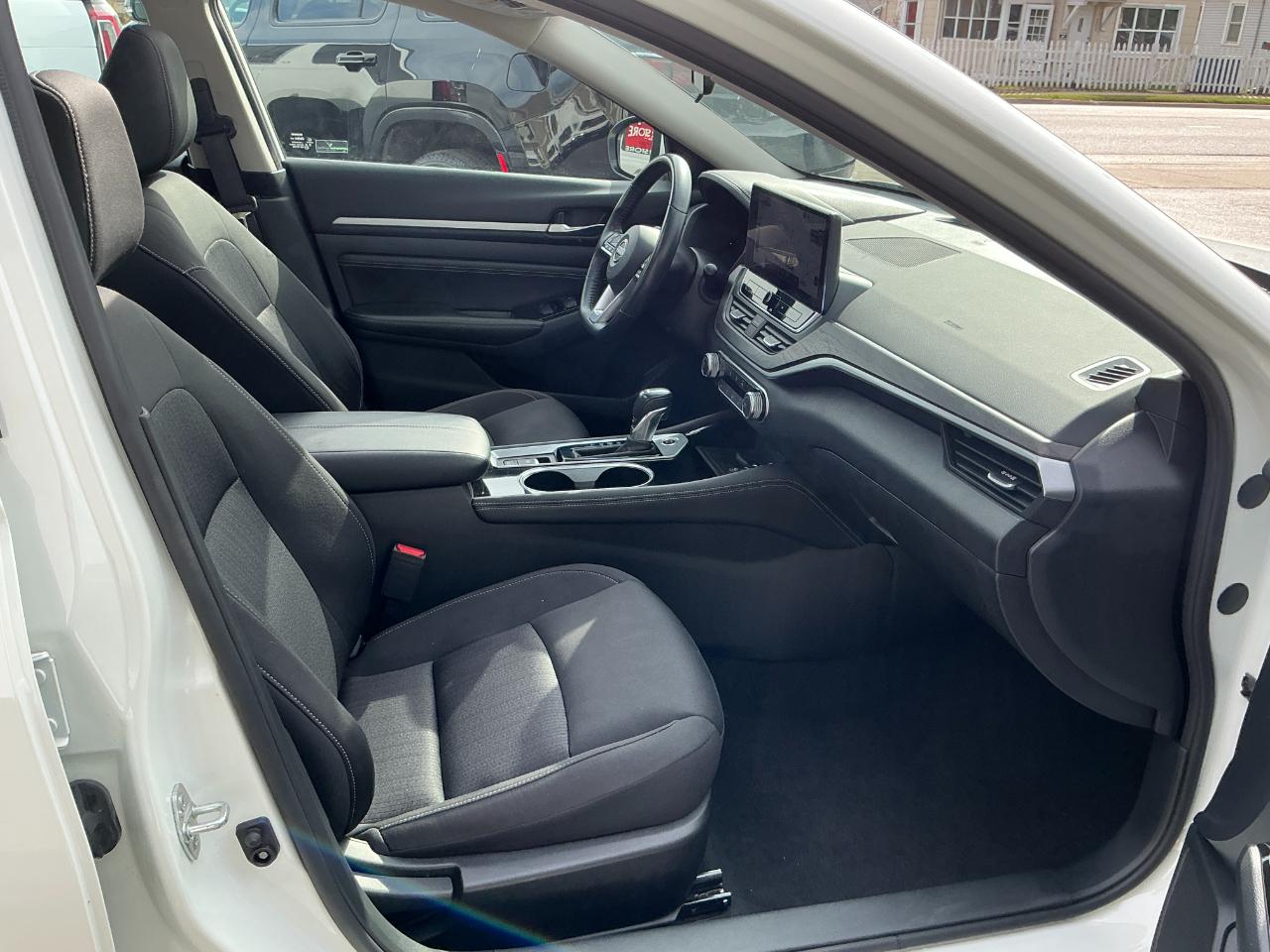 Nissan Altima 2.5 SV AWD Sedan 2023