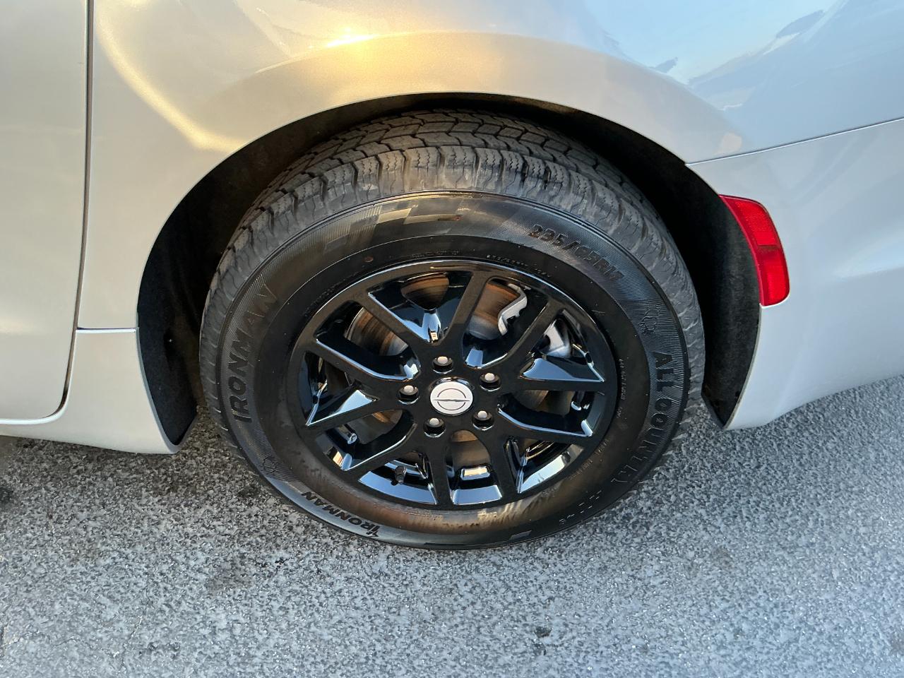 Chrysler Pacifica Select FWD 2026