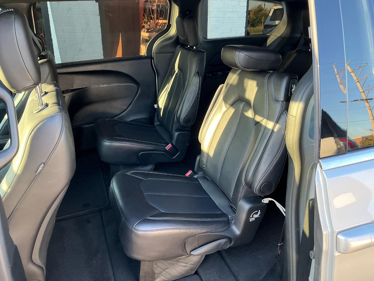 Chrysler Pacifica Select FWD 2026