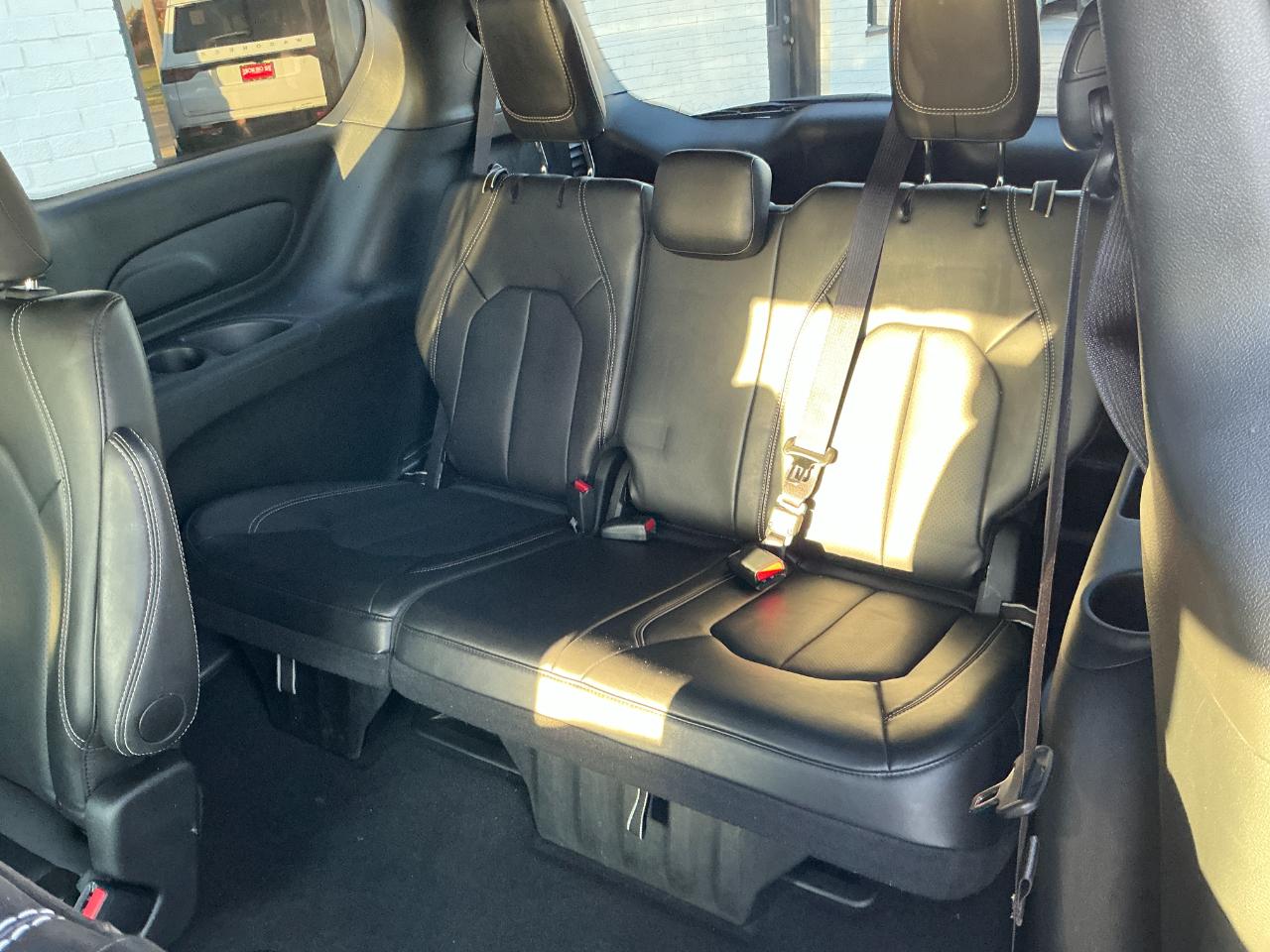 Chrysler Pacifica Select FWD 2026