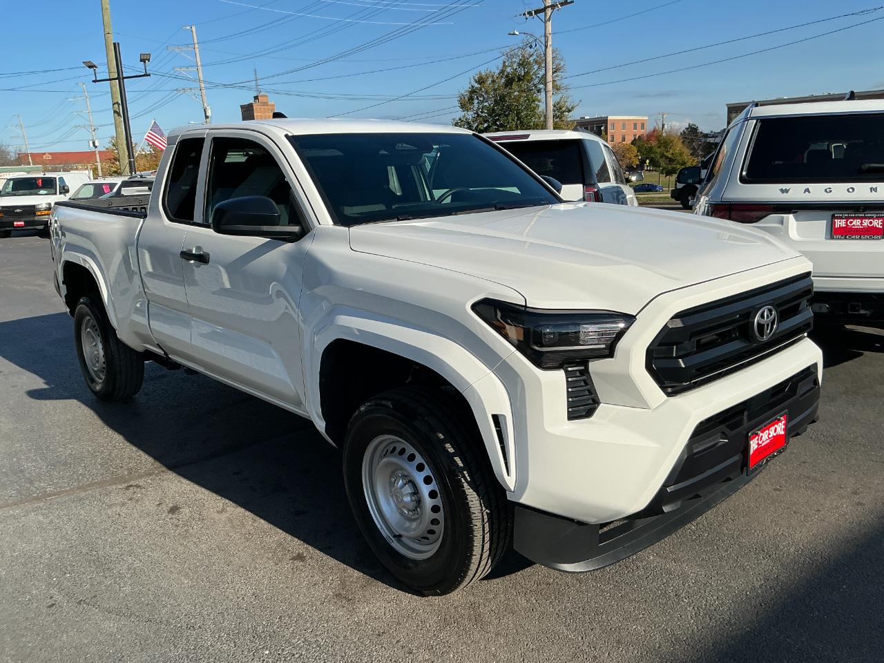 Toyota Tacoma 2WD SR XtraCab 6' Bed AT (Natl) 2024