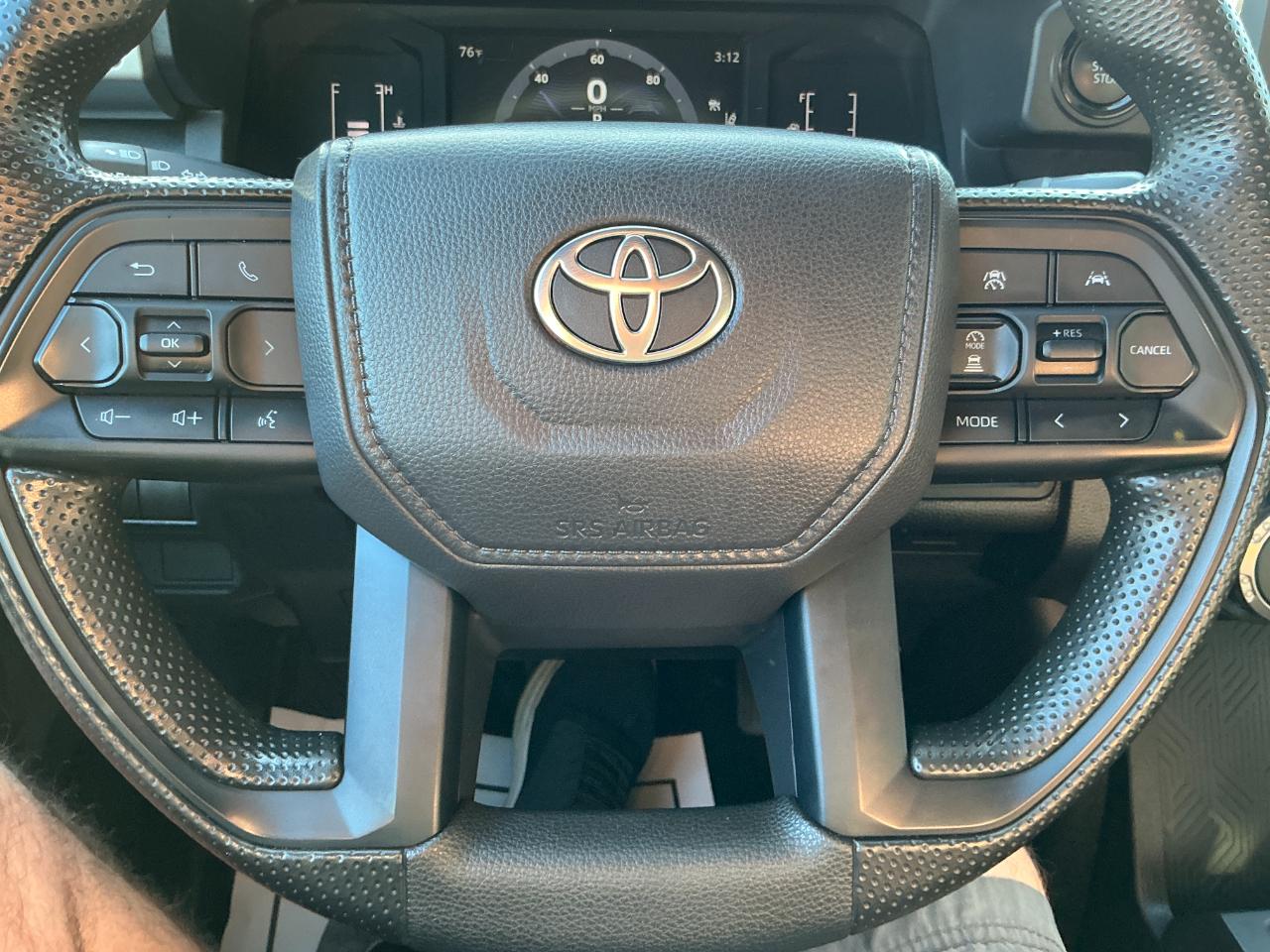 Toyota Tacoma 2WD SR XtraCab 6' Bed AT (Natl) 2024