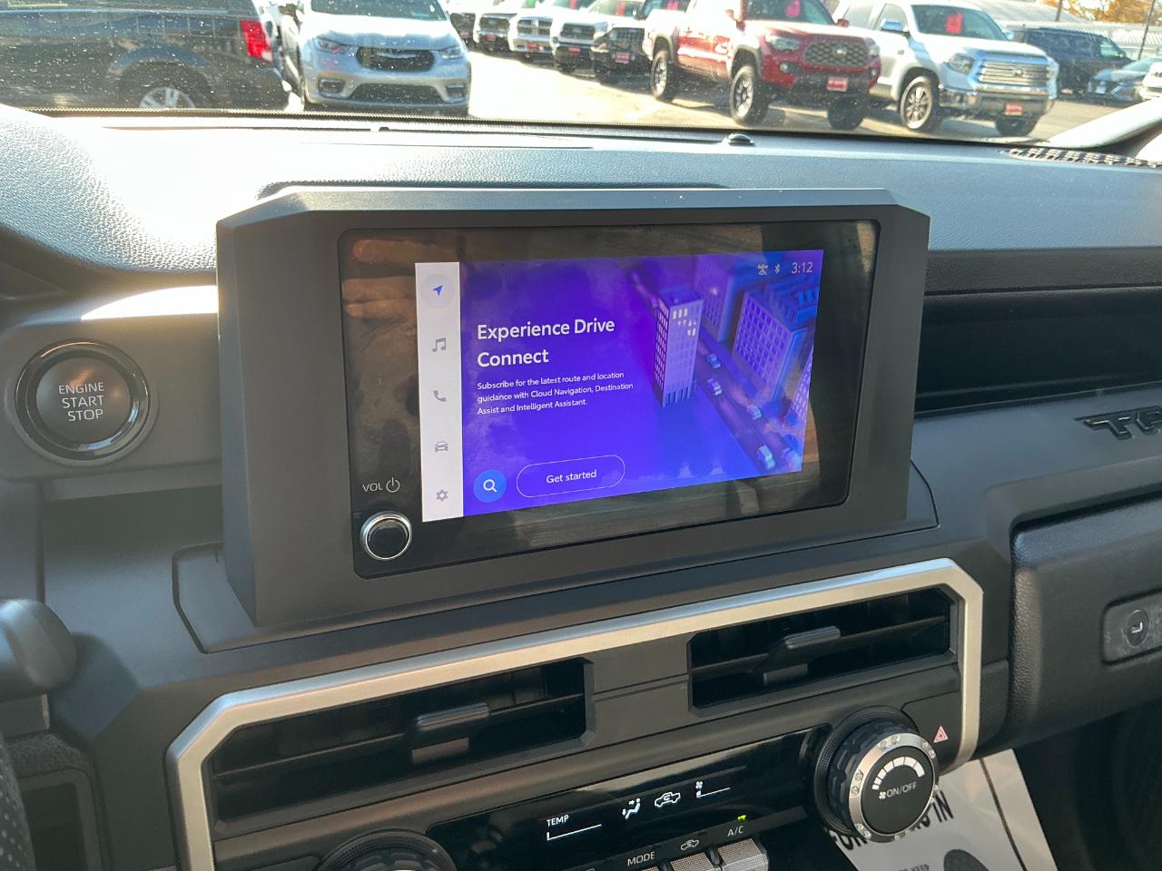 Toyota Tacoma 2WD SR XtraCab 6' Bed AT (Natl) 2024