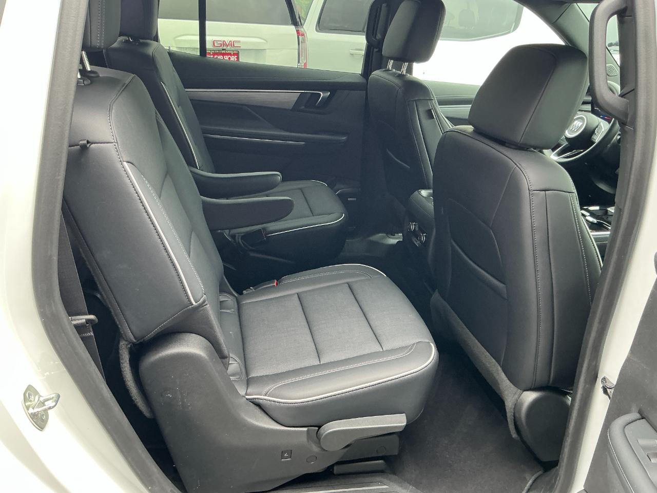 Buick Enclave 4dr Preferred 2026