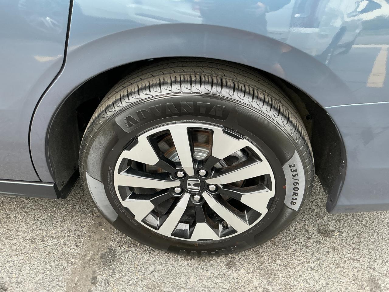 Honda Odyssey EX-L Auto 2025