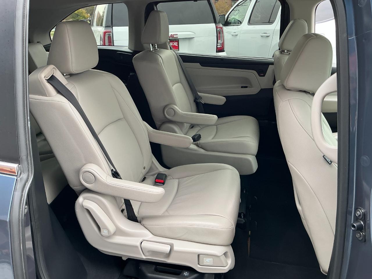 Honda Odyssey EX-L Auto 2025