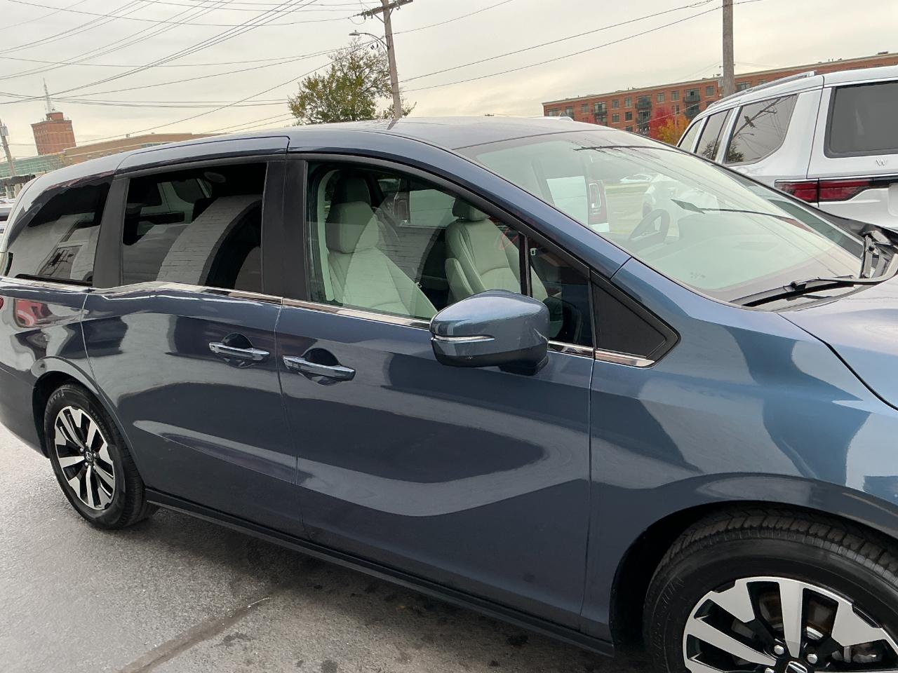 Honda Odyssey EX-L Auto 2025