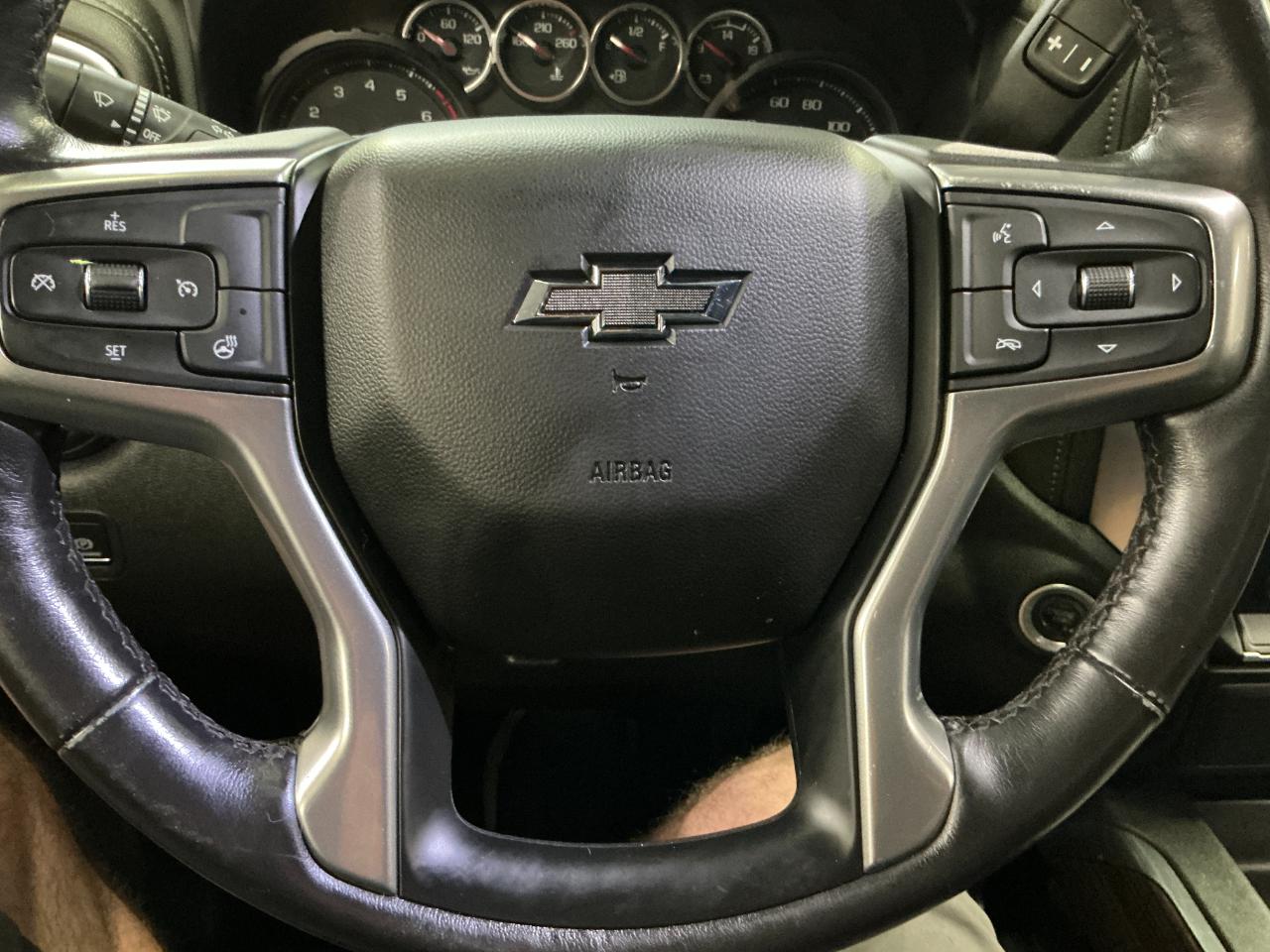 Chevrolet Silverado 1500 LTD 4WD Crew Cab 147" RST 2022