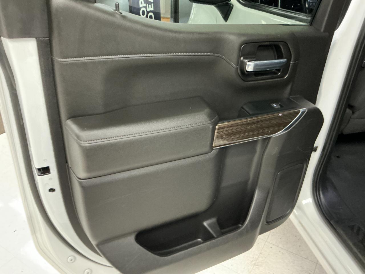 Chevrolet Silverado 1500 LTD 4WD Crew Cab 147" RST 2022