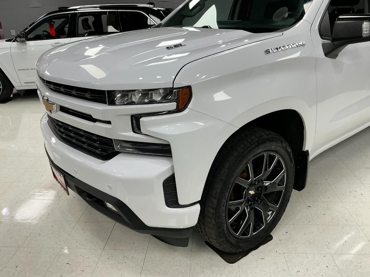 Chevrolet Silverado 1500 LTD 4WD Crew Cab 147" RST 2022