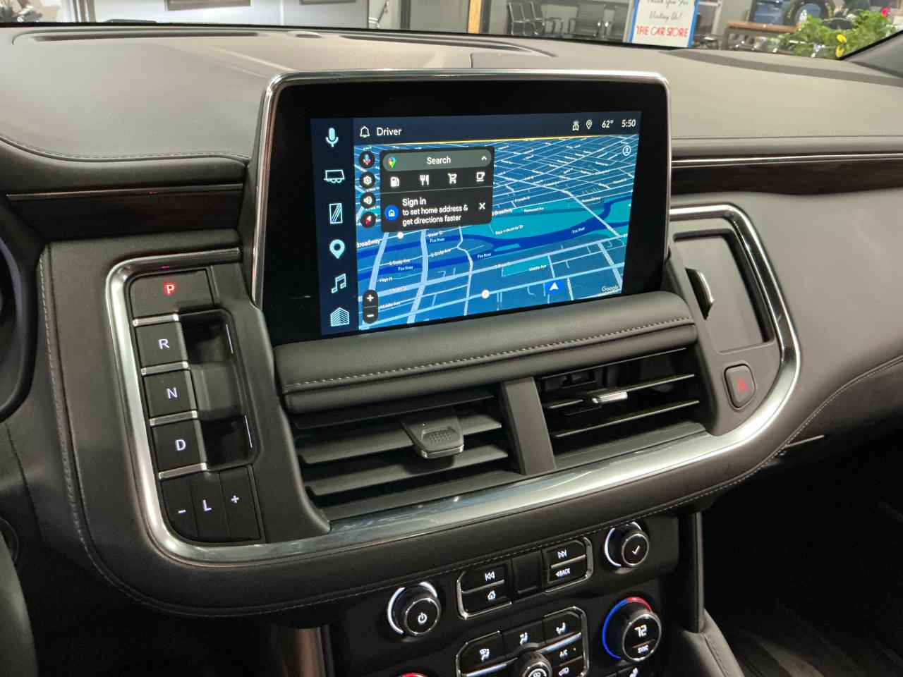 Chevrolet Suburban 4WD 4dr Z71 2023
